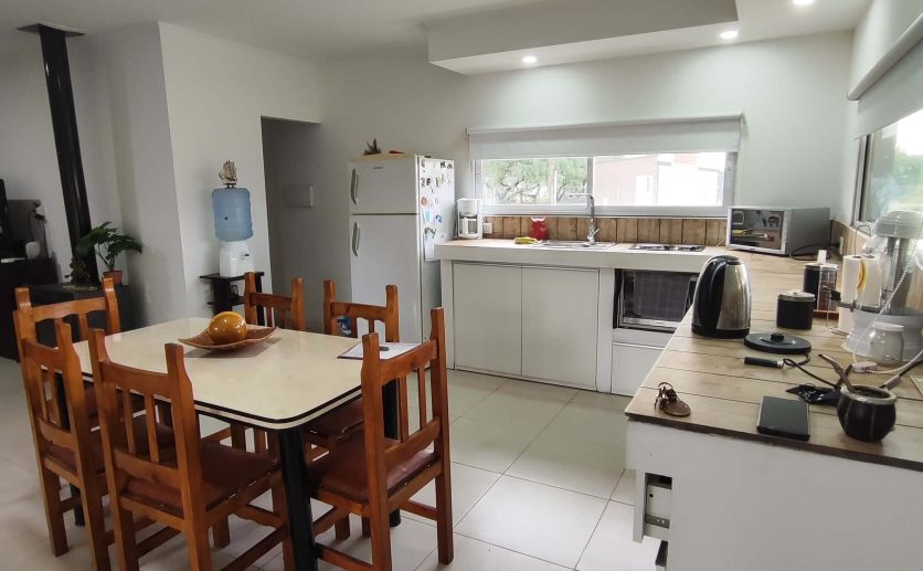 1e347354-3414-44fb-b030-7685ab05fb42